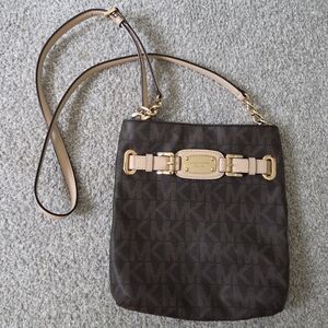 Michael Kors Hamilton Large Crossbody
